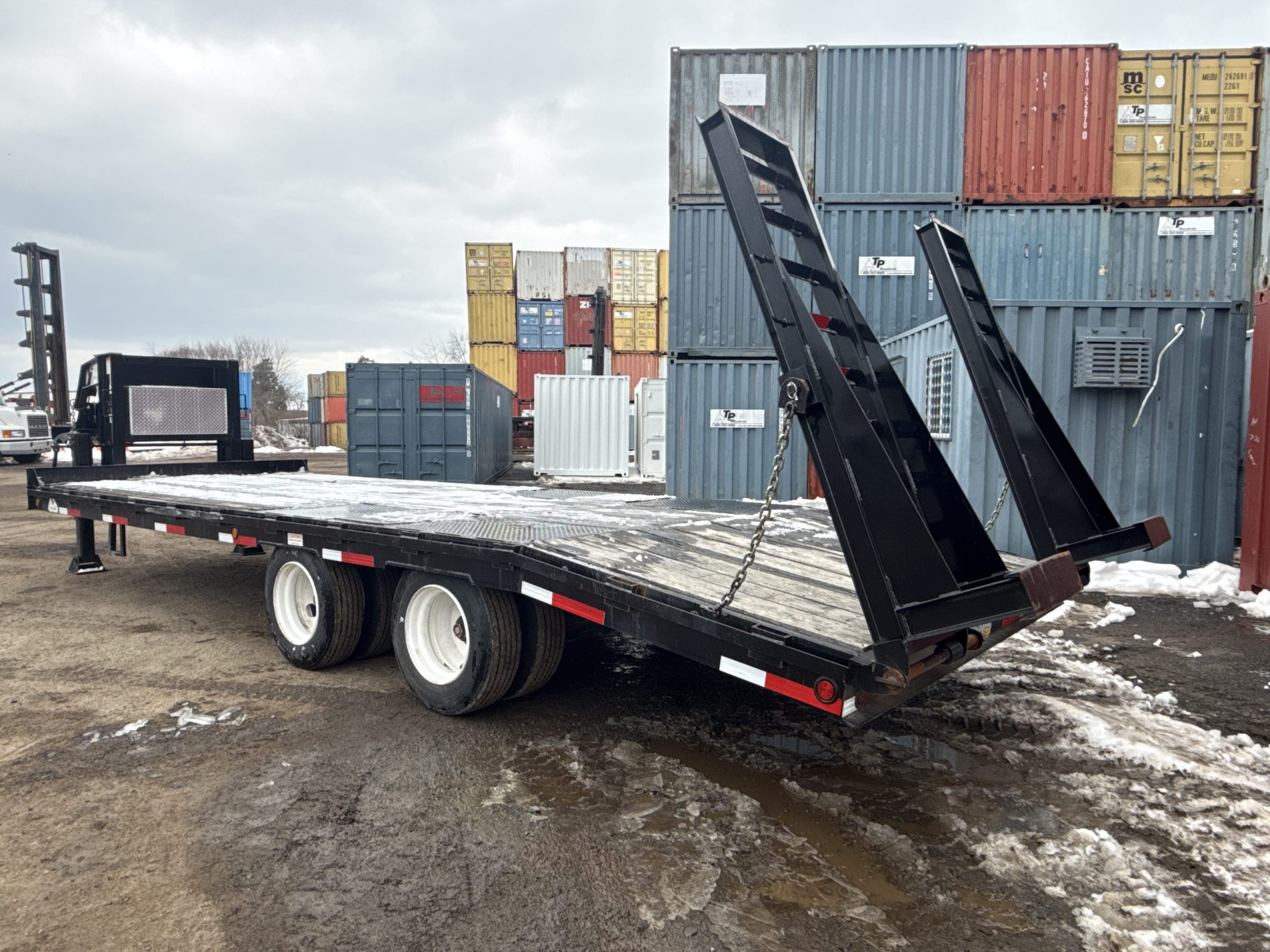 25.9K Equipment Flatbed Trailer photo 2