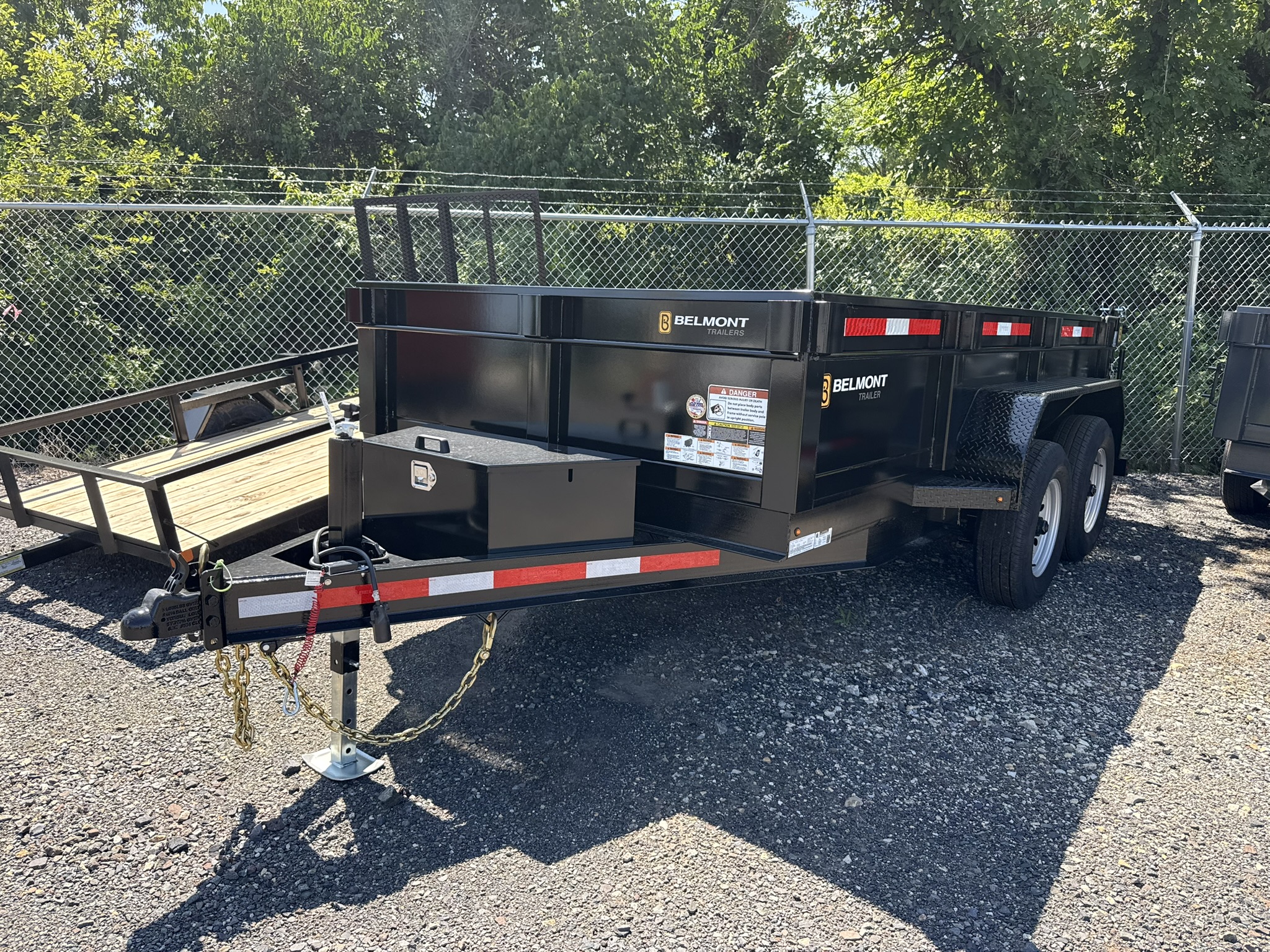 10K Dump Trailer photo 3